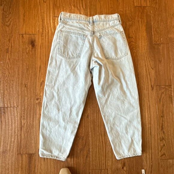 Gap barrel high rise light wash crop jeans size 2p - Picture 10 of 13